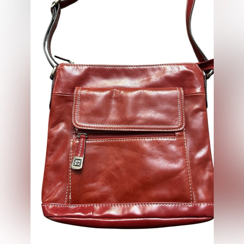 Giani Bernini Vintage Red Leather Woman’s Crossbody Shoulder Bag